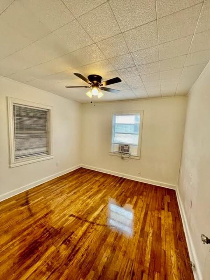 1633 N 18th St - Photo 6 of 10