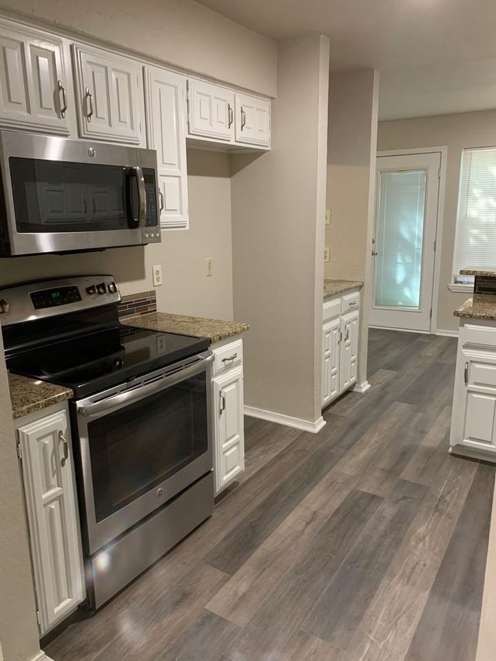 2328 Melissa Dr - Photo 3 of 8