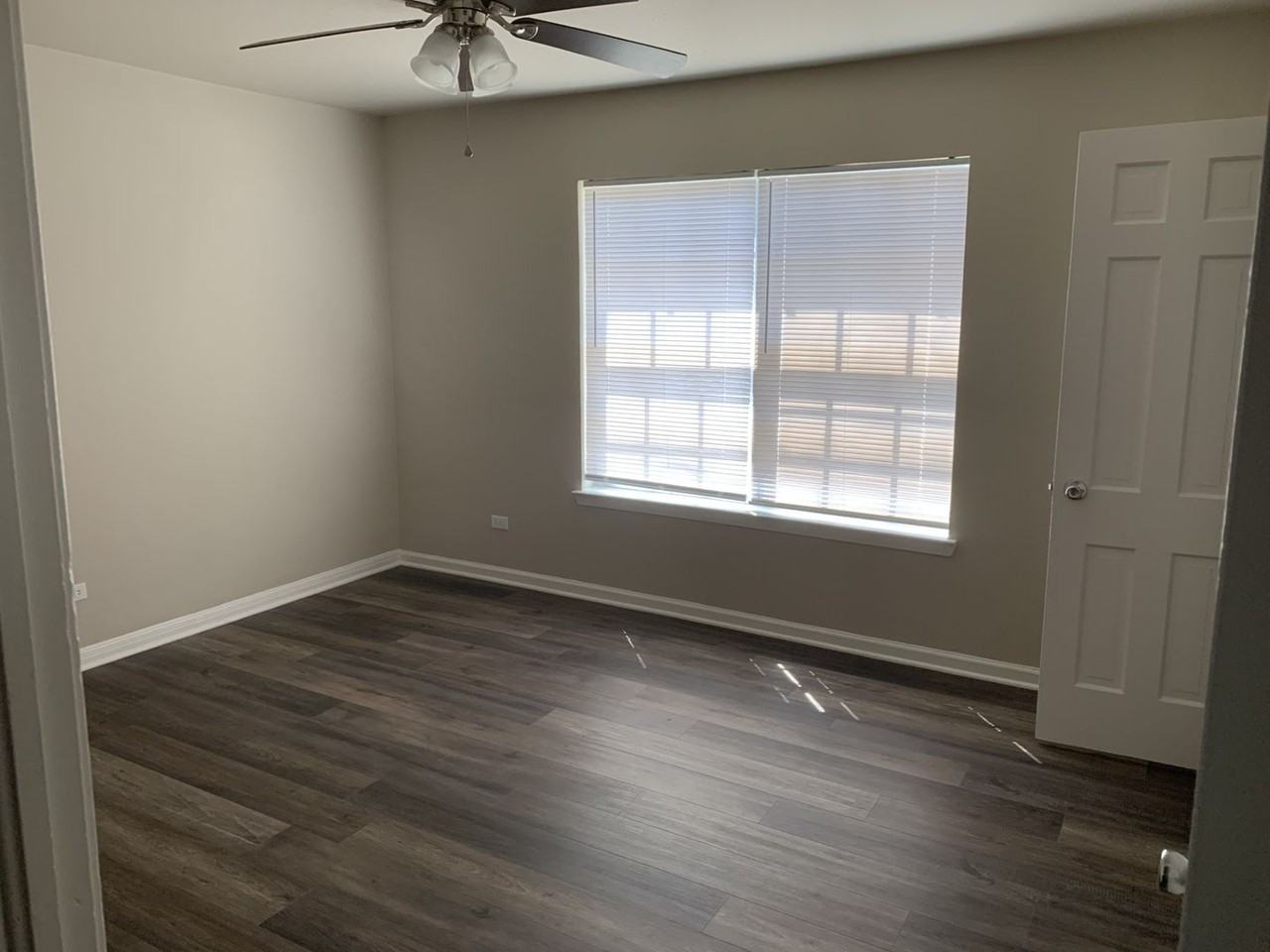2820 Mcferrin Ave - Photo 3 of 8