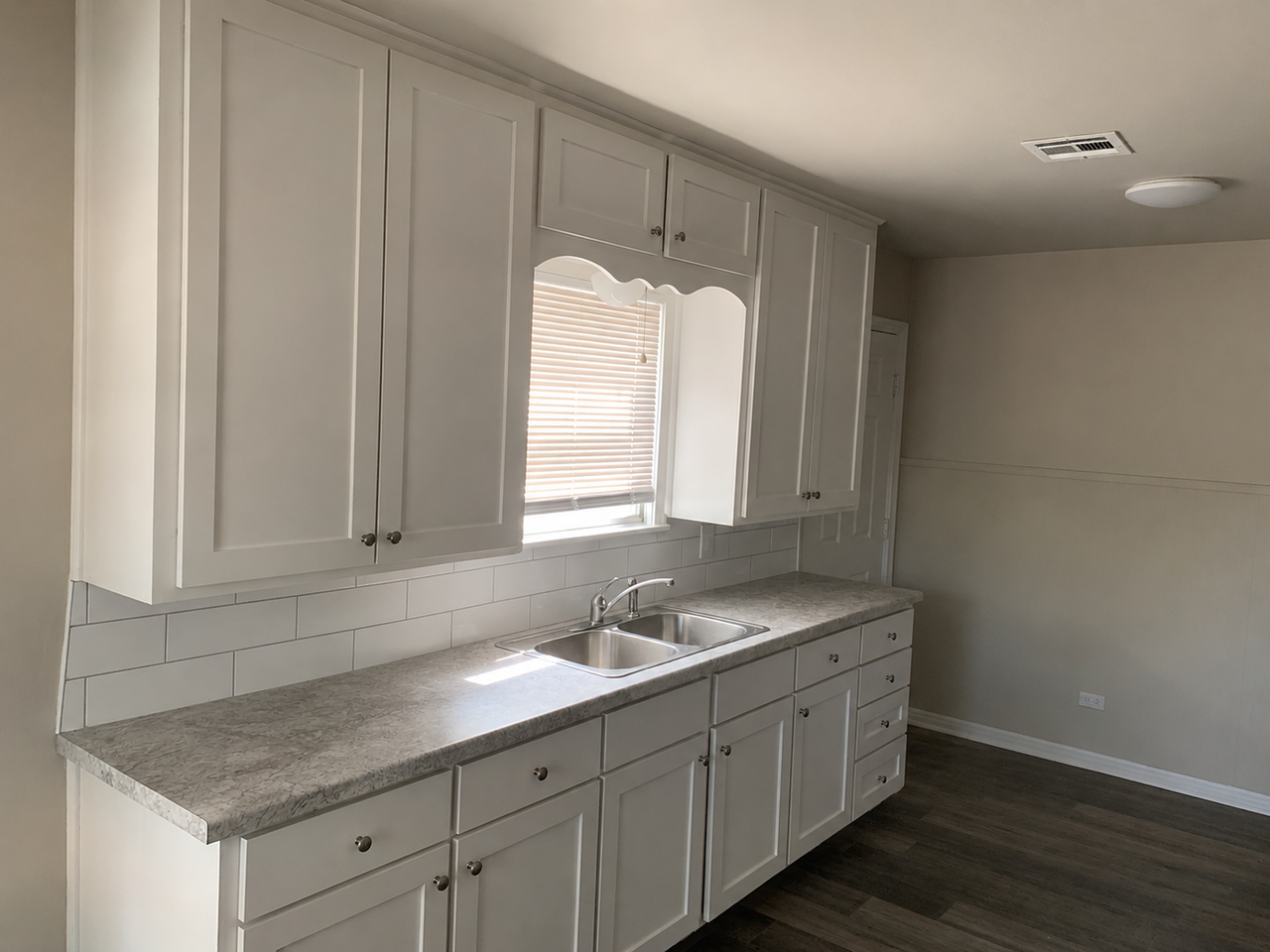 2820 Mcferrin Ave - Photo 5 of 8