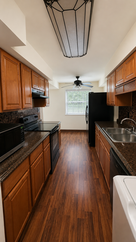 13856 Oakbrook Dr - Photo 5 of 14