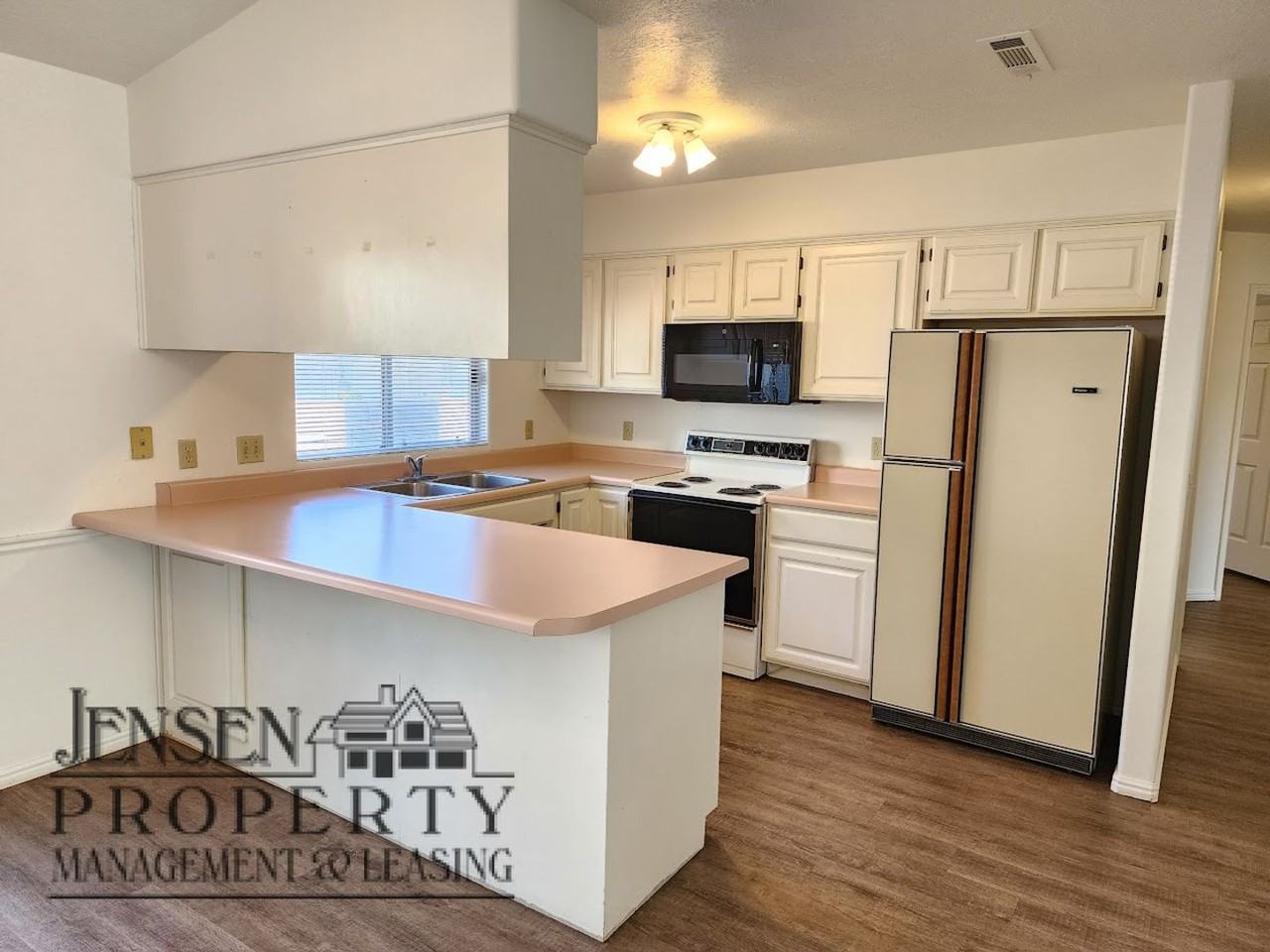 1040 N 1300 W #79 - Photo 4 of 23