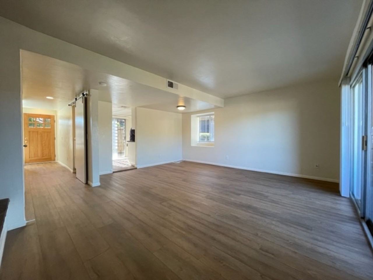 331 Stone Edge Ct - Photo 3 of 25
