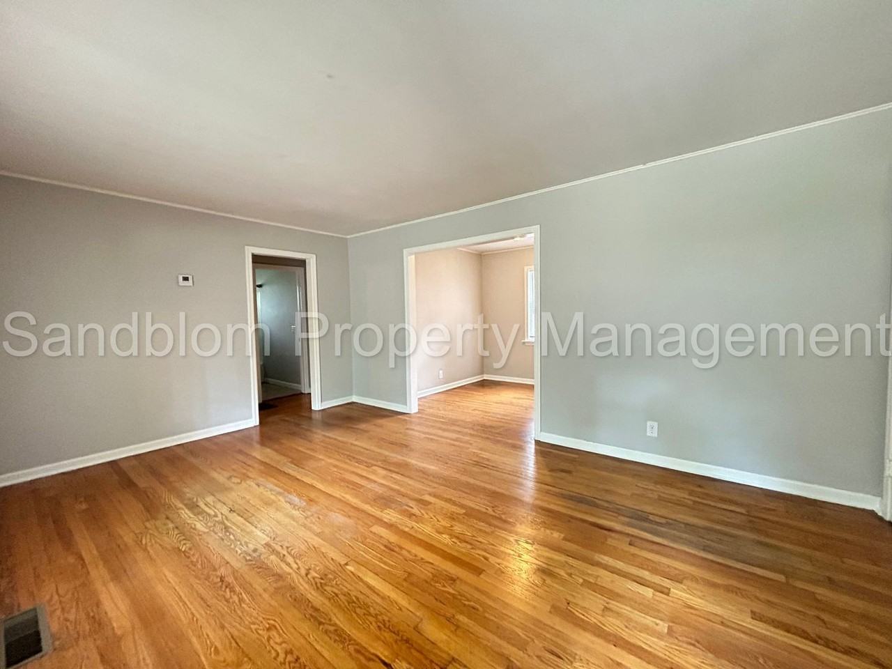 1439 S Louisville Ave - Photo 3 of 15