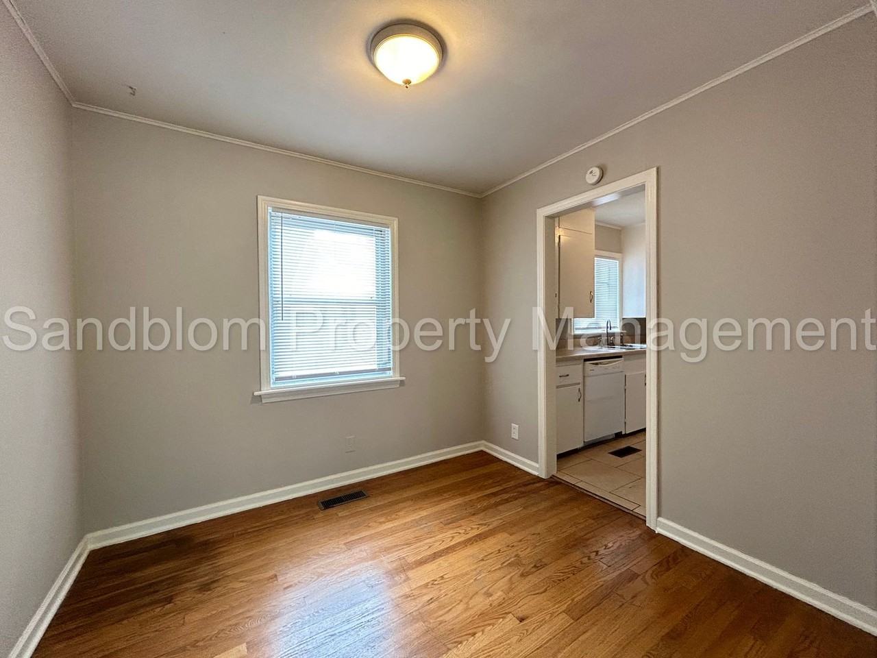1439 S Louisville Ave - Photo 5 of 15