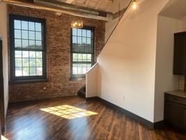 featured image of 657 N 13th St