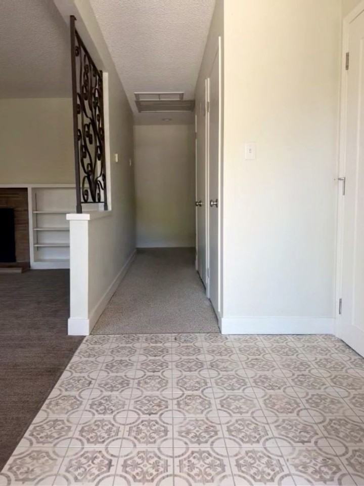 1270 Meredith Way - Photo 5 of 19
