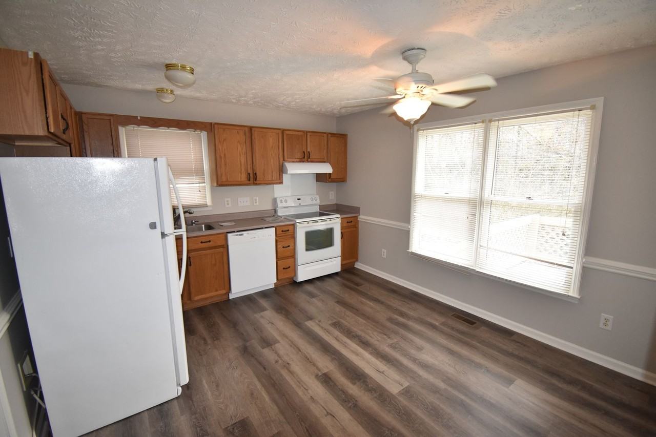 6313 Applewhite Rd - Photo 6 of 20