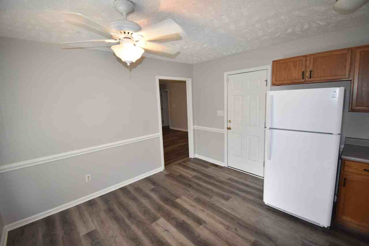 6313 Applewhite Rd - Photo 7 of 20
