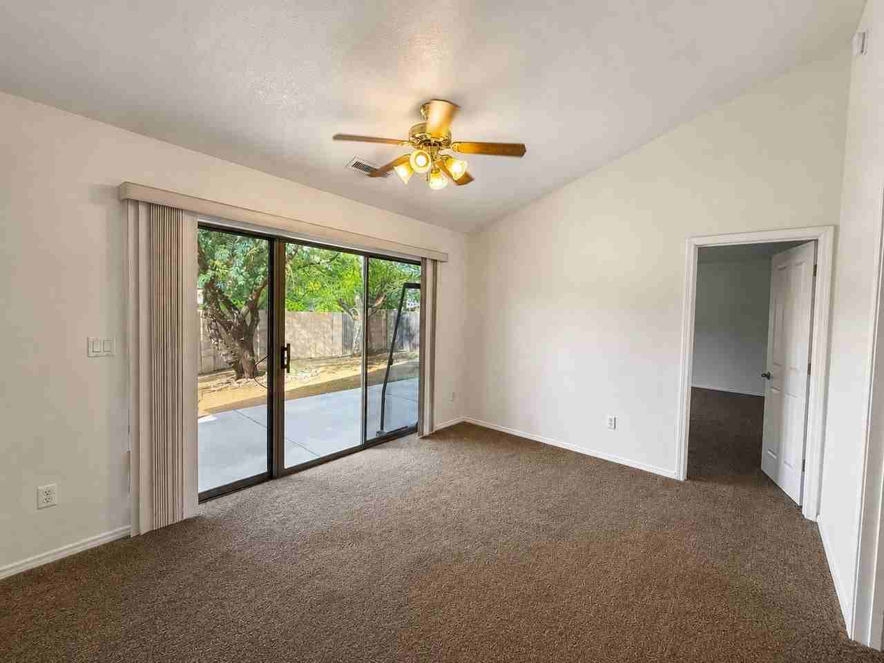 353 Prescott Dr - Photo 4 of 16