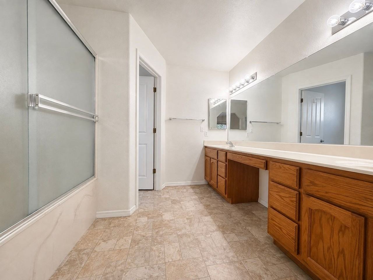 353 Prescott Dr - Photo 7 of 16