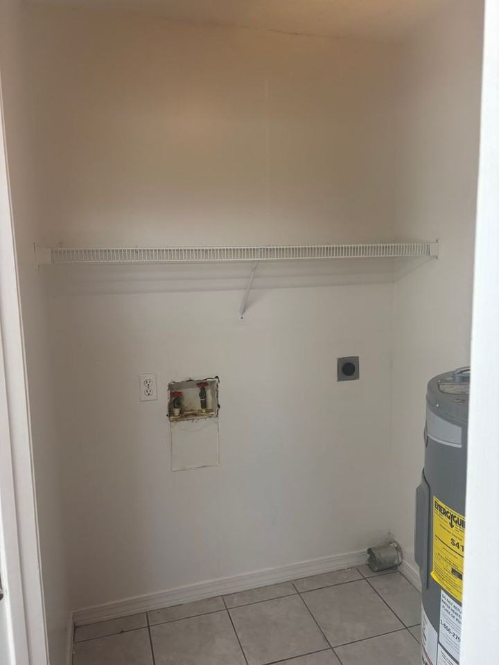 565 Florosa Ct - Photo 6 of 19
