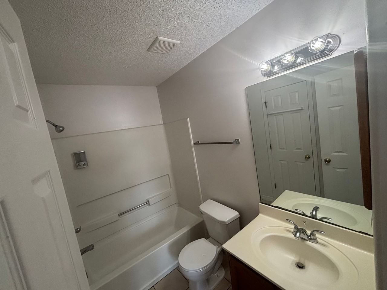 565 Florosa Ct - Photo 7 of 19