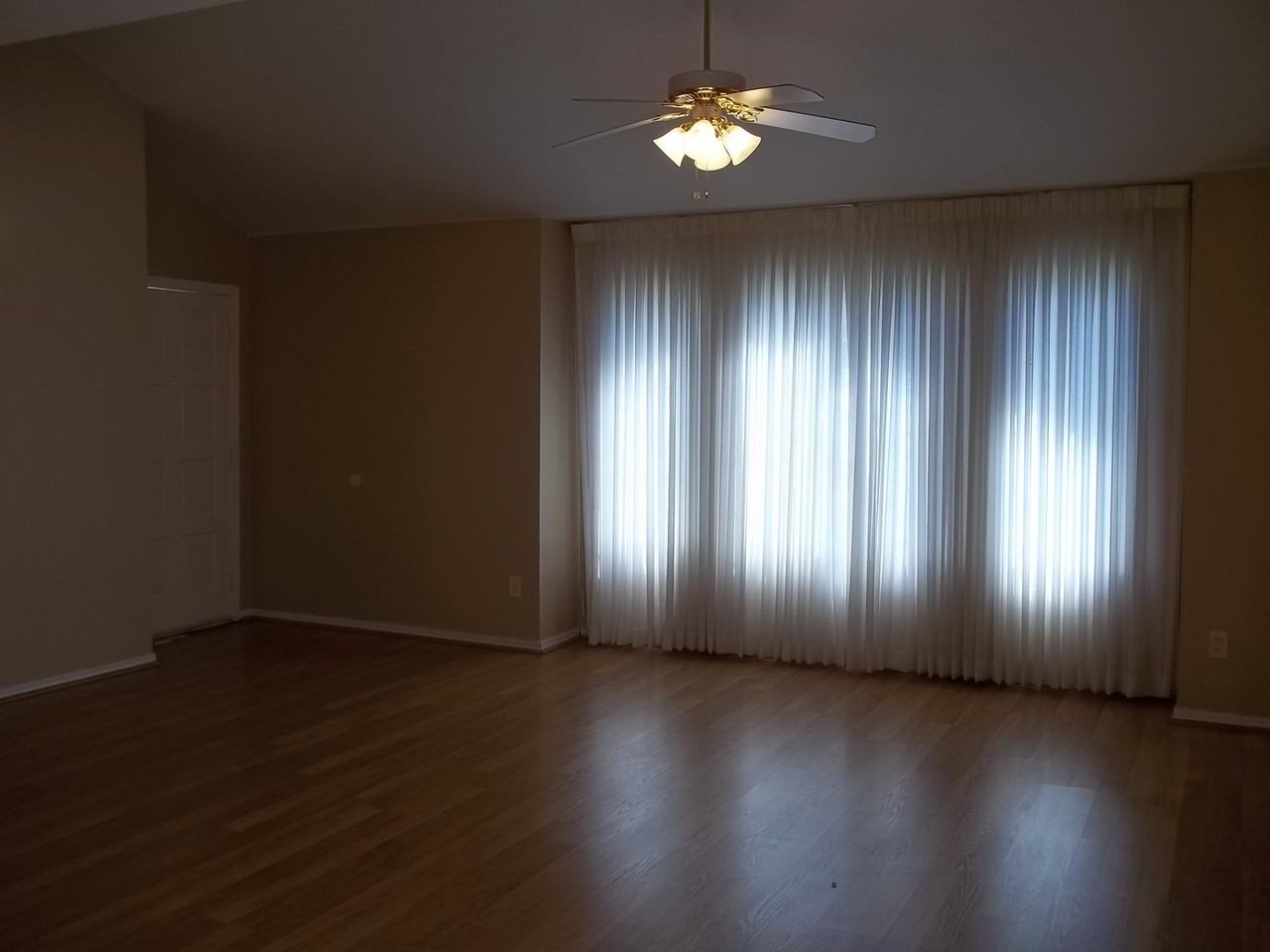 6339 N Delbert Ave - Photo 3 of 9