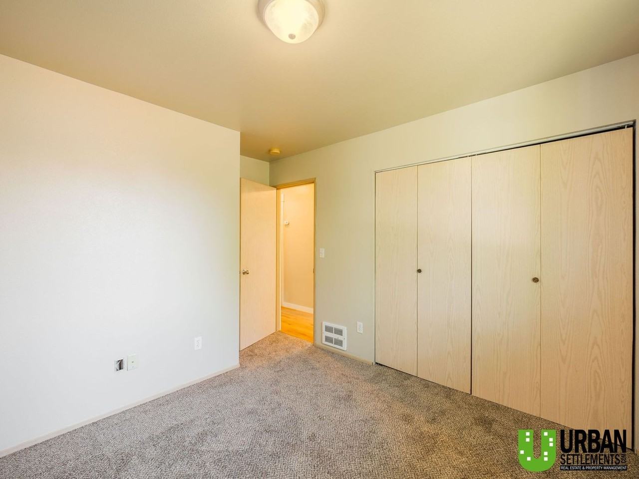4112 E 23rd Ave - Photo 6 of 21