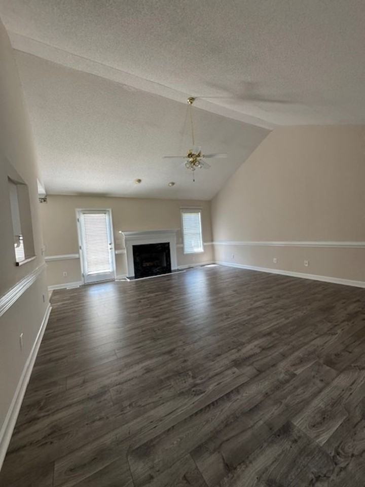 135 Adler Ln - Photo 2 of 16