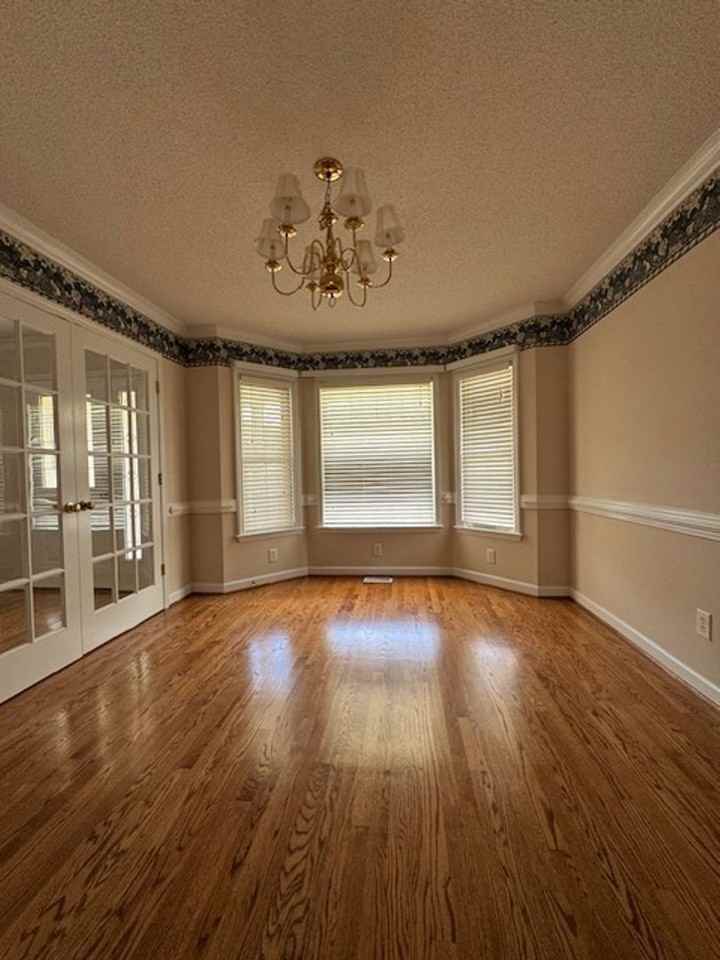 135 Adler Ln - Photo 5 of 16