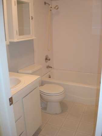 807 12th St - Photo 2 of 8