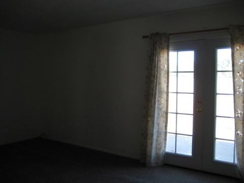 6140 Antioch Ave - Photo 3 of 5