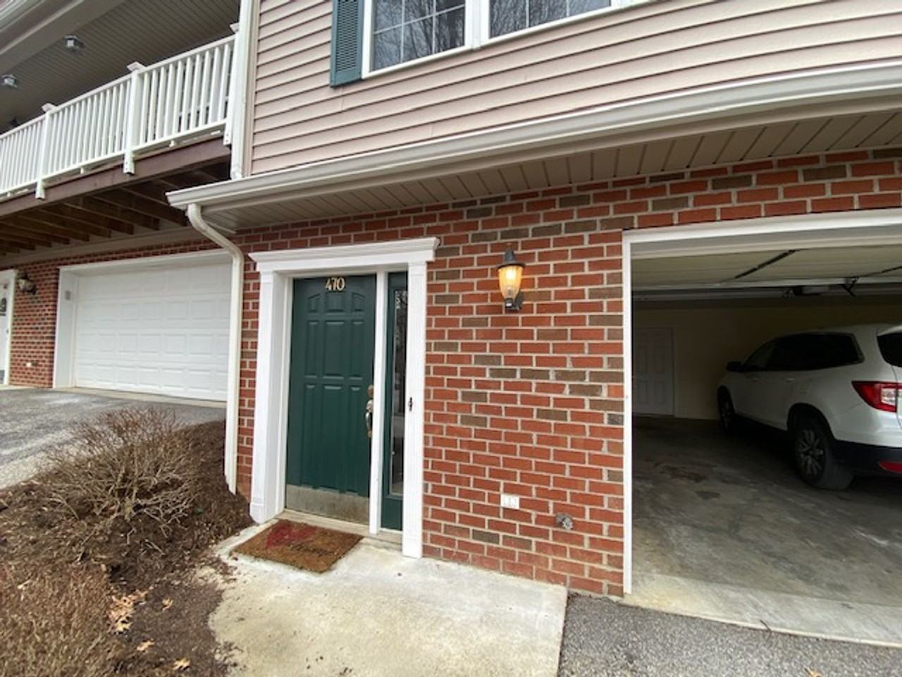 470 Tall Oak Blvd - Photo 2 of 12