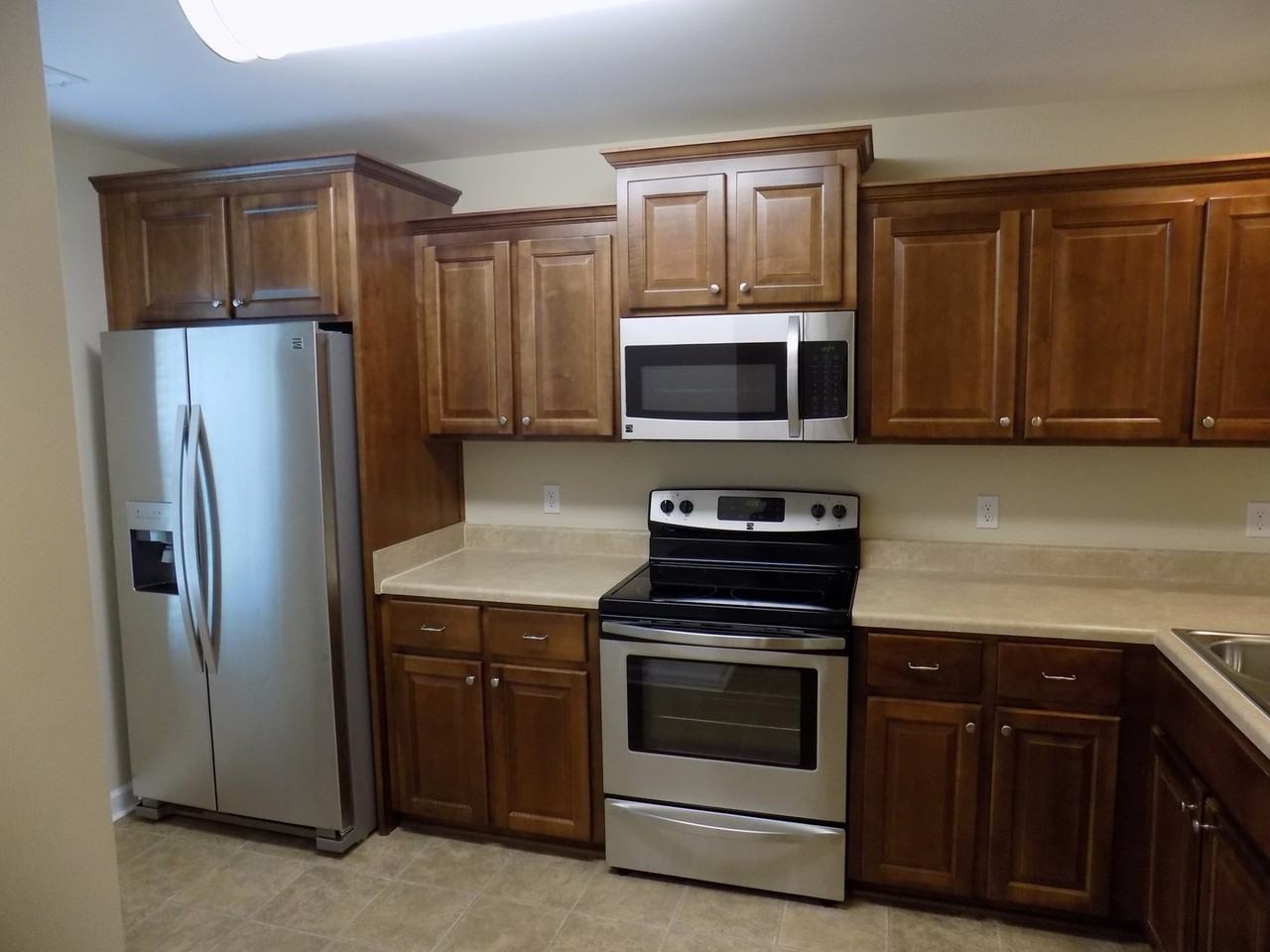 55 Rivermoor Ct - Photo 3 of 13