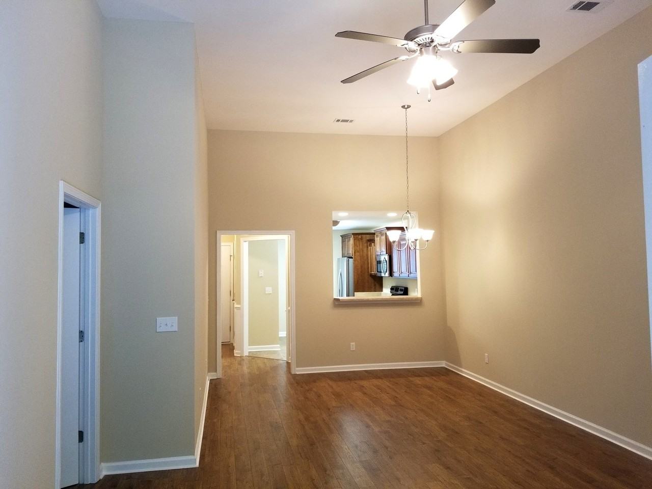 55 Rivermoor Ct - Photo 5 of 13