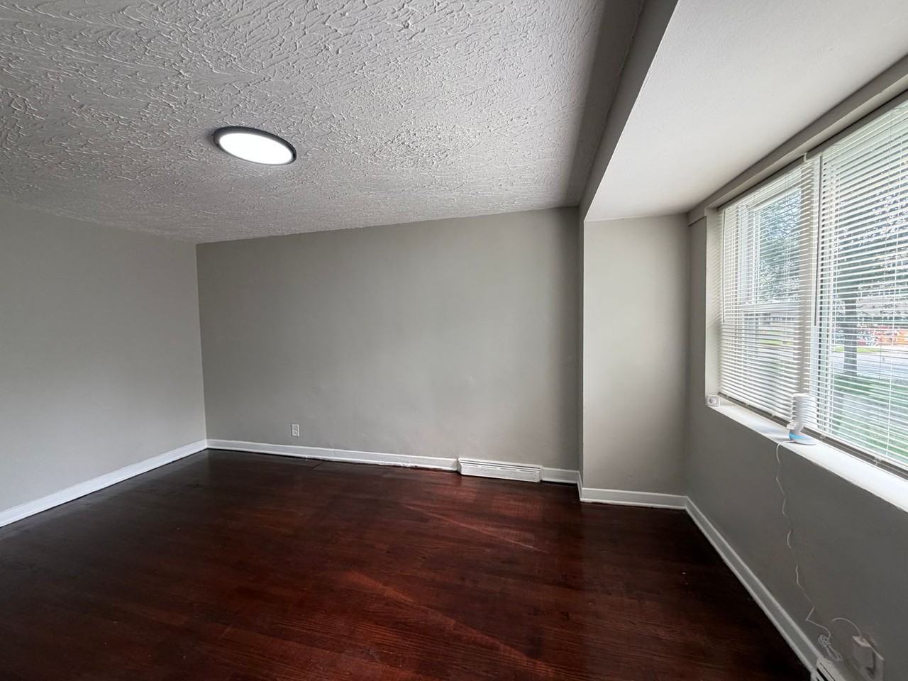 12406 S Normal Ave - Photo 2 of 14