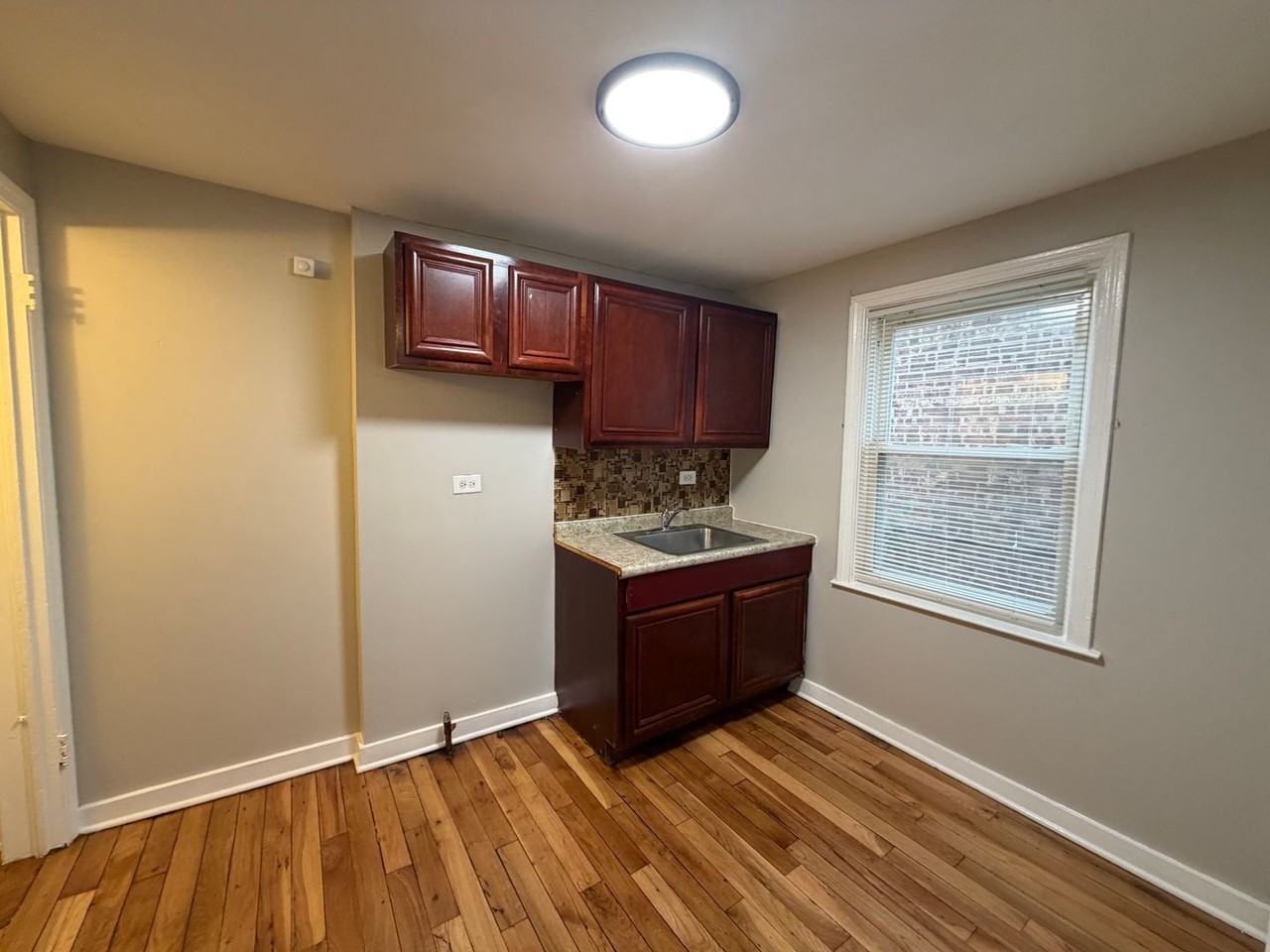 8339 S Hamilton Ave - Photo 5 of 14