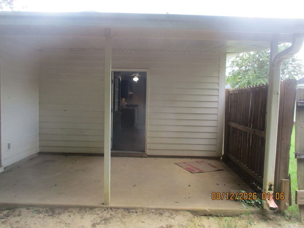 113 Laurelwood Ct - Photo 3 of 8
