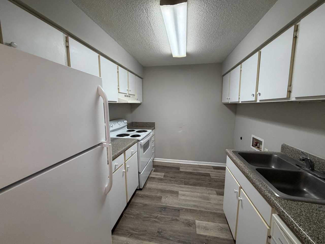 850 Mallery St - Photo 4 of 13