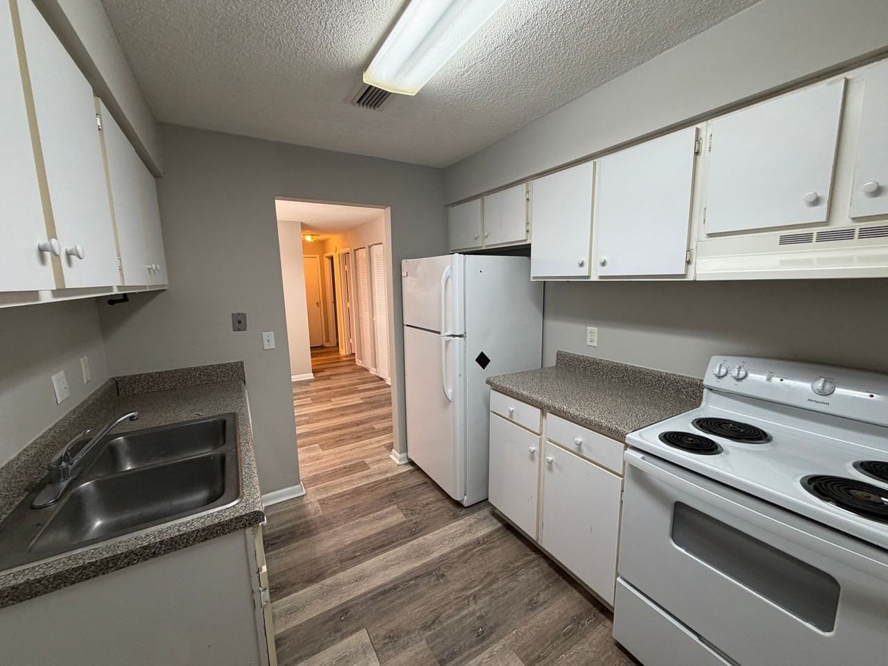 850 Mallery St - Photo 5 of 13