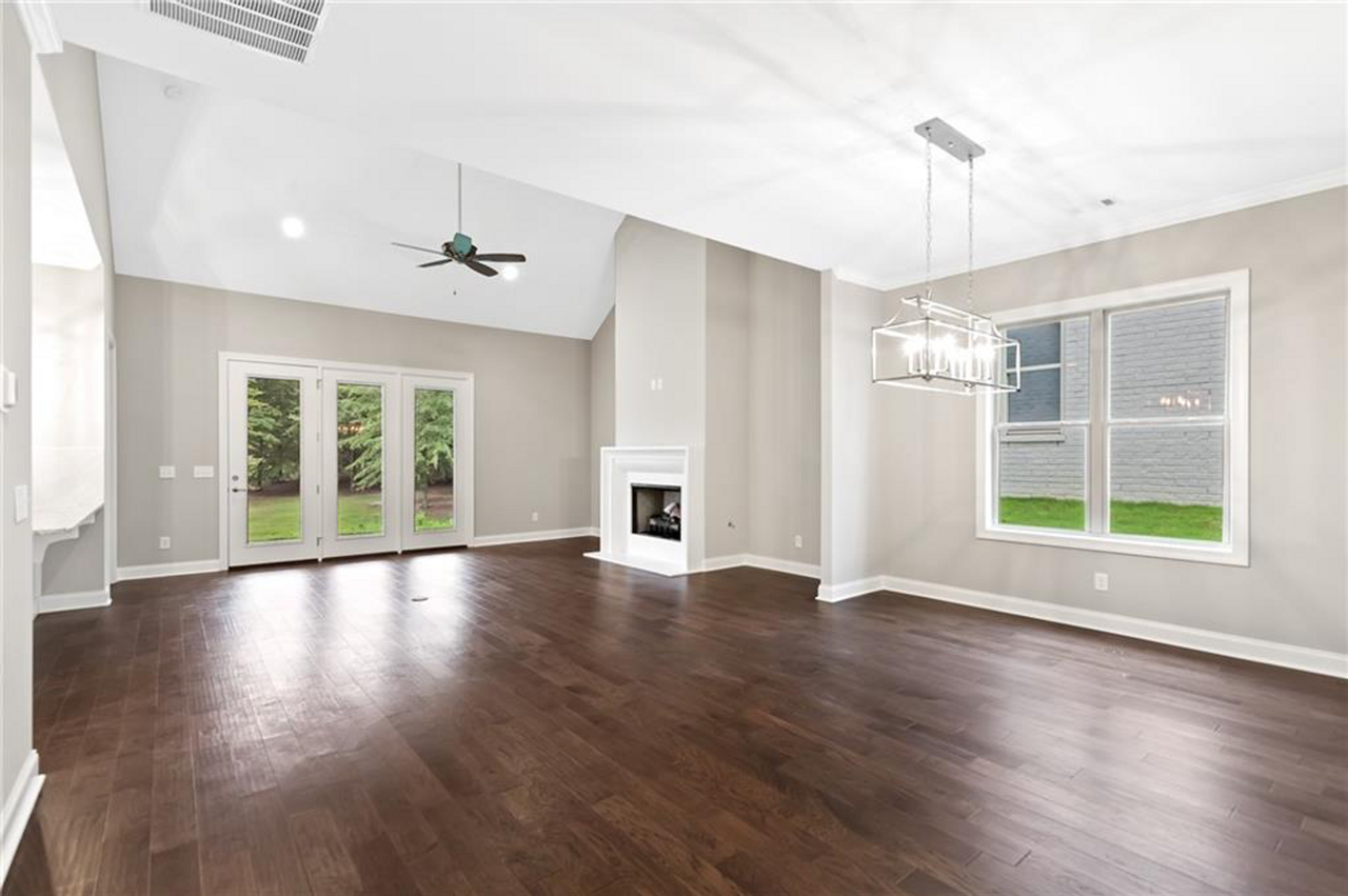 505 Bonny Glen Rd - Photo 4 of 19