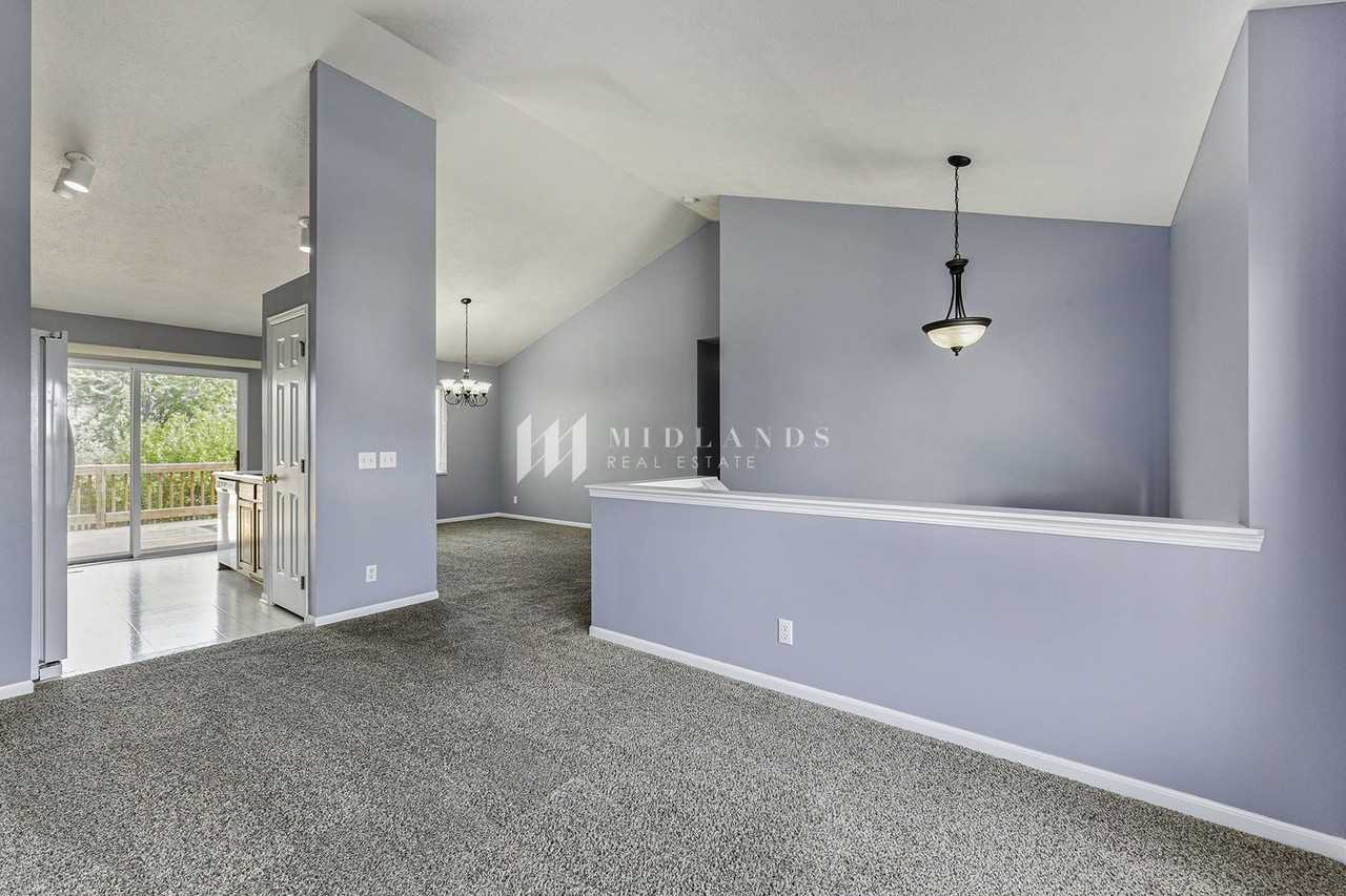 2704 Michaela St - Photo 2 of 15