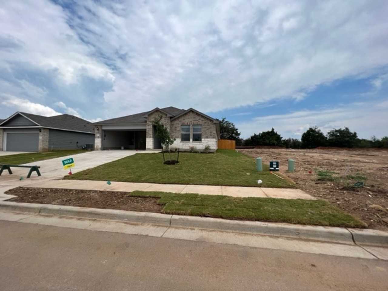 6917 Guadalupe Rd - Photo 2 of 19
