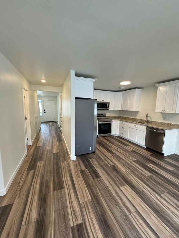845 Golden Bear Ln - Photo 5 of 16