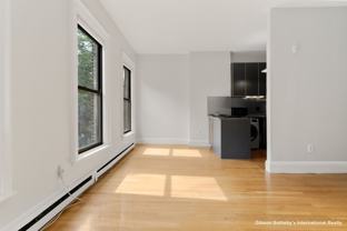 182 W Brookline St #3 - Photo 1 of 1
