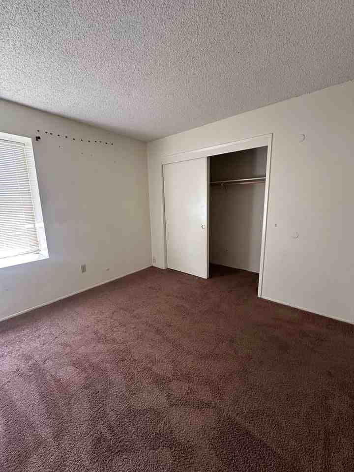 1001 Mcdonald Way - Photo 3 of 8