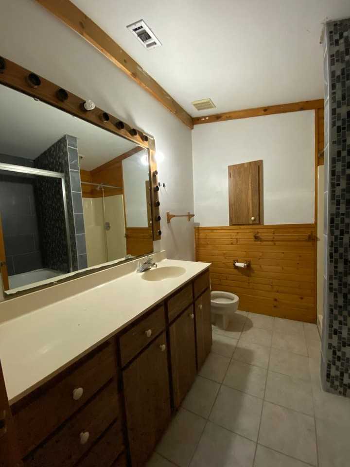 2509 Nw 104th Ct - Photo 3 of 15