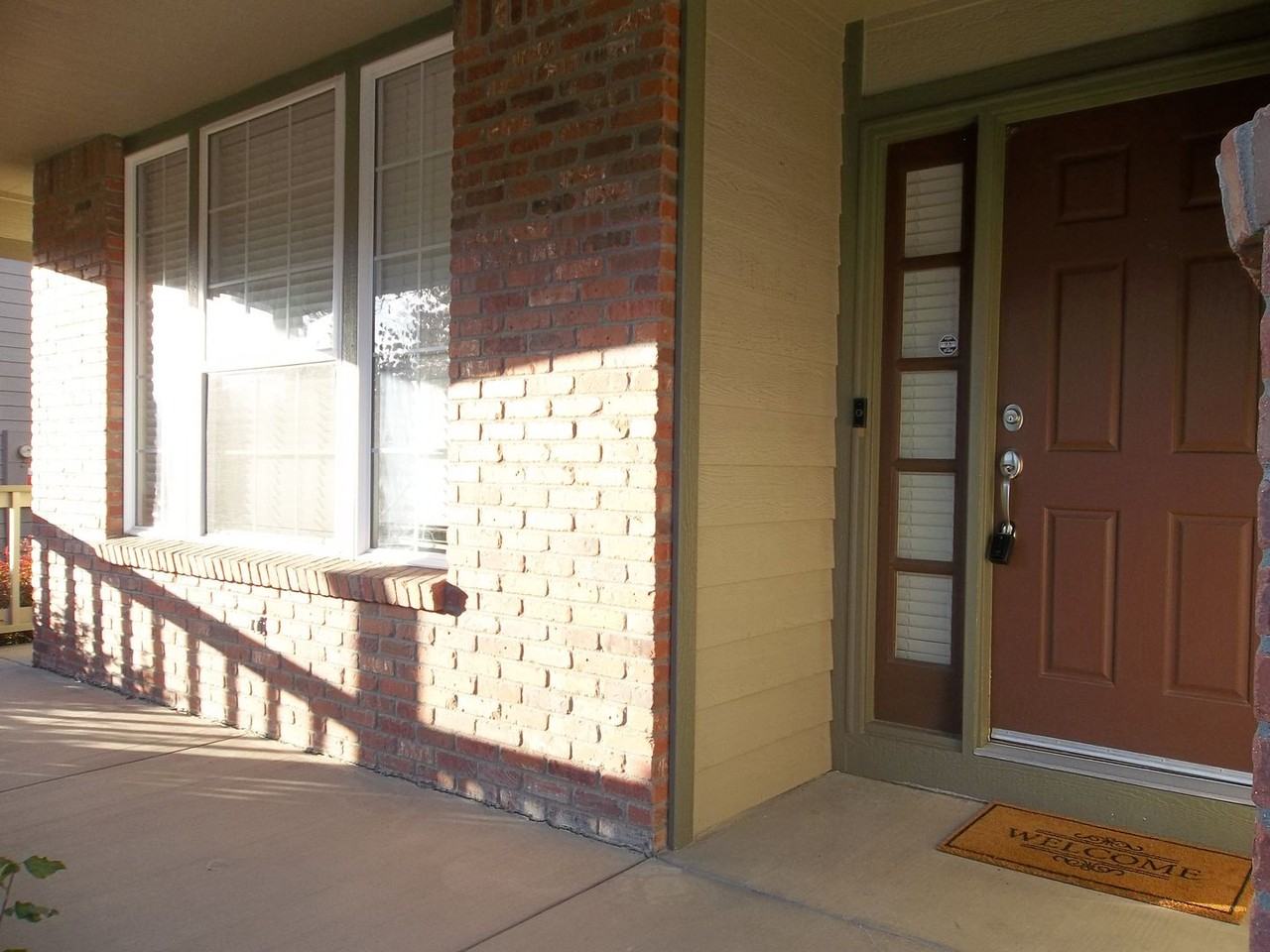 2514 Rock Creek Dr - Photo 2 of 13