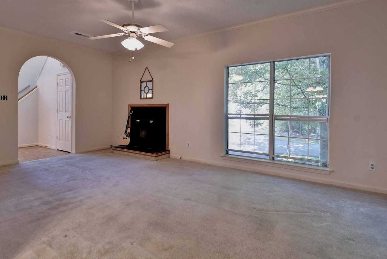 5409 Horan Ct - Photo 6 of 22