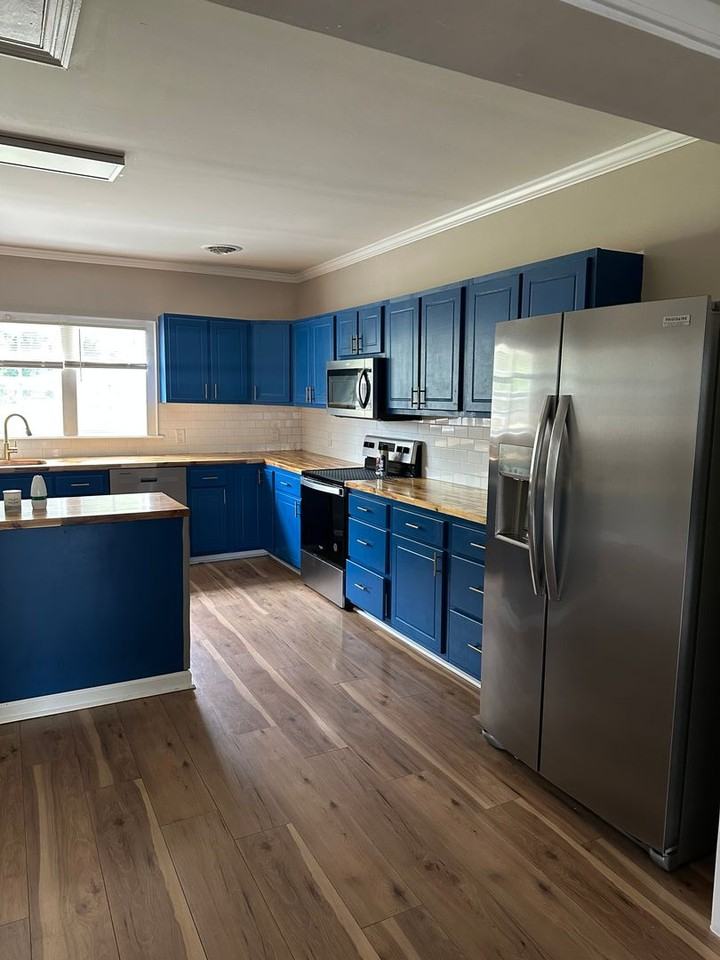 1008 Speight St - Photo 3 of 26