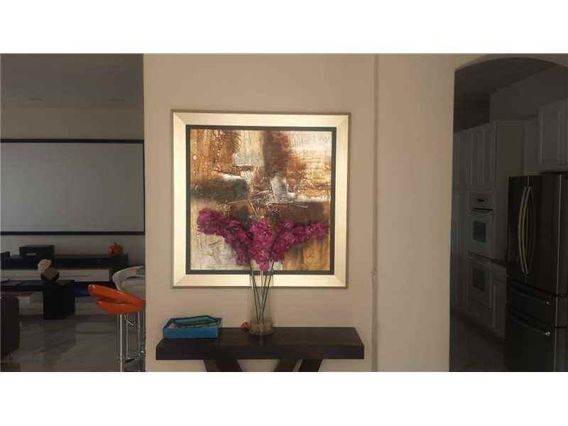 18794 SW 17th Ct - Photo 3 of 8