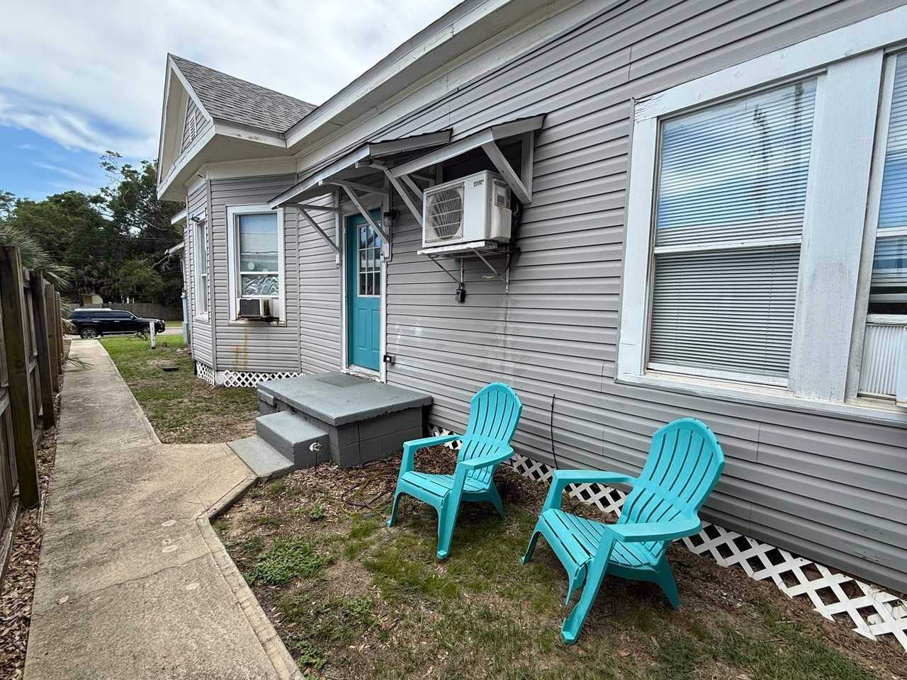 1006 W Chase St #C - Photo 3 of 15