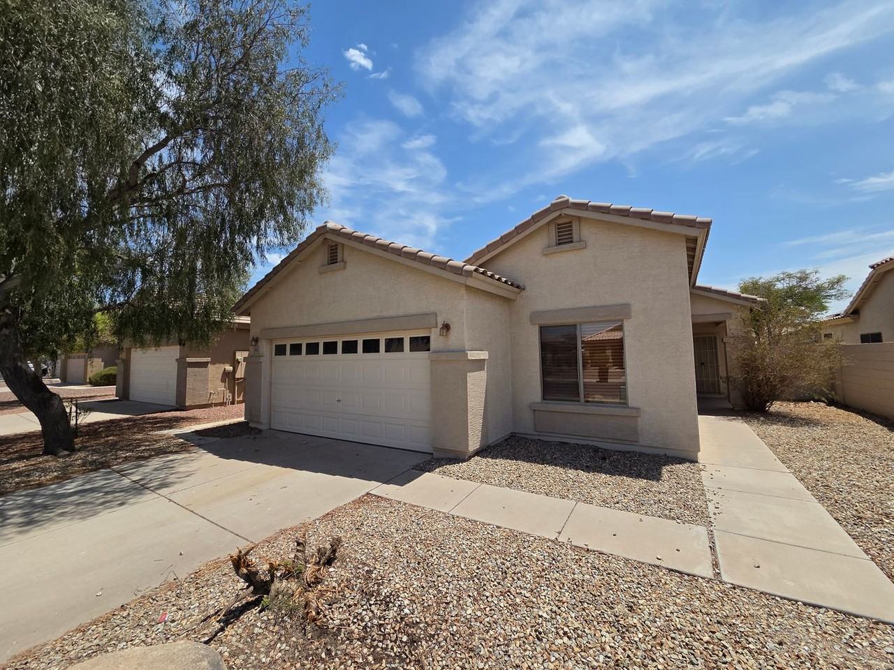 609 W Rio Vista Ln - Photo 2 of 22