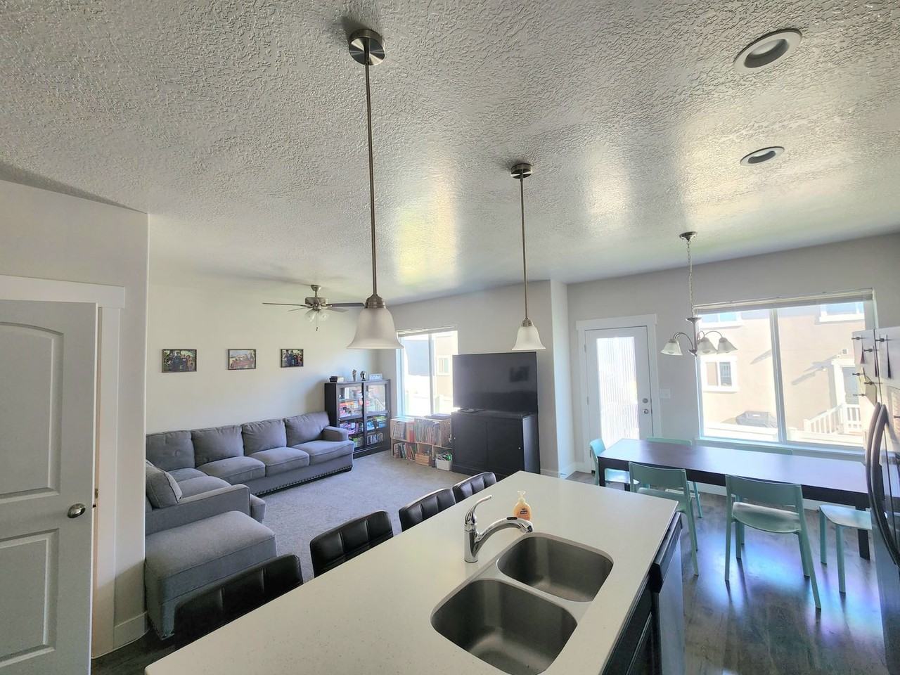 3982 W 1650 N - Photo 3 of 21
