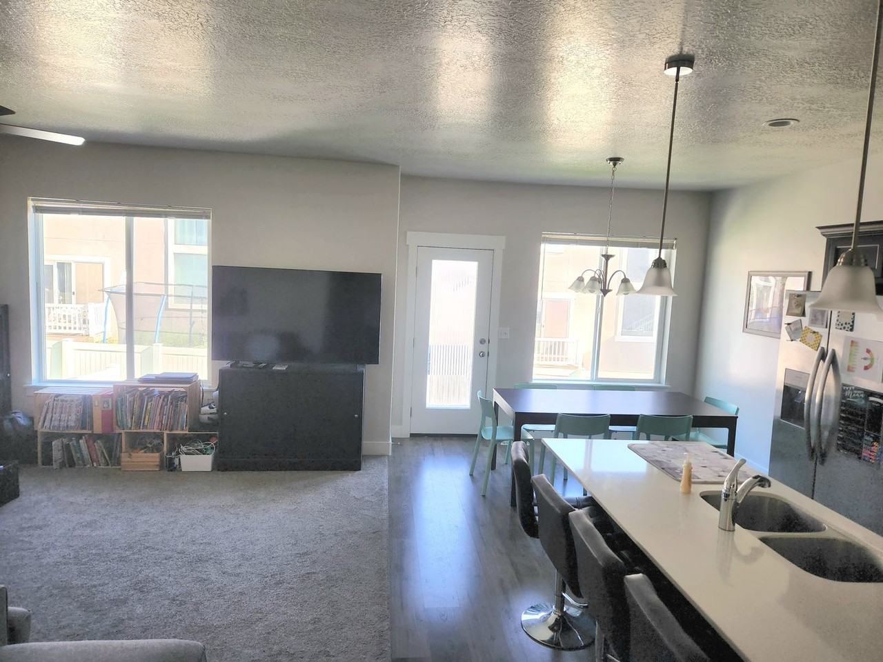 3982 W 1650 N - Photo 4 of 21