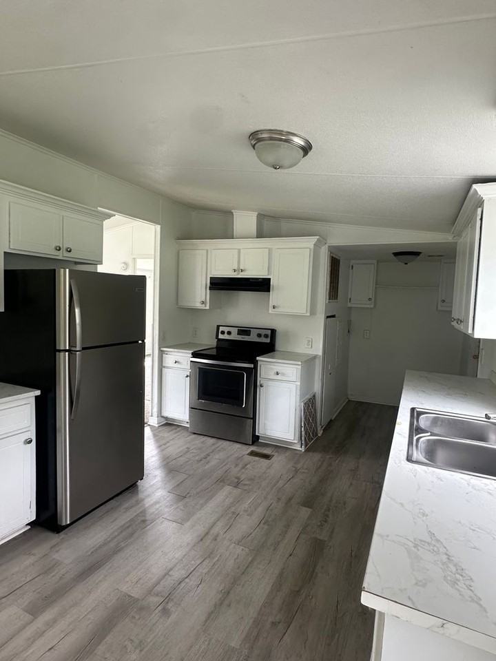 6245 Speights Chapel Rd - Photo 3 of 17