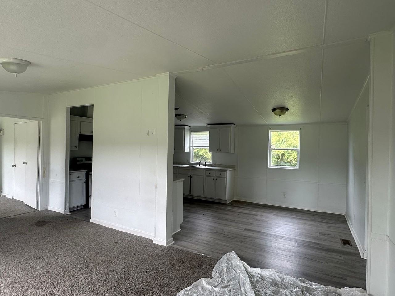6245 Speights Chapel Rd - Photo 4 of 17