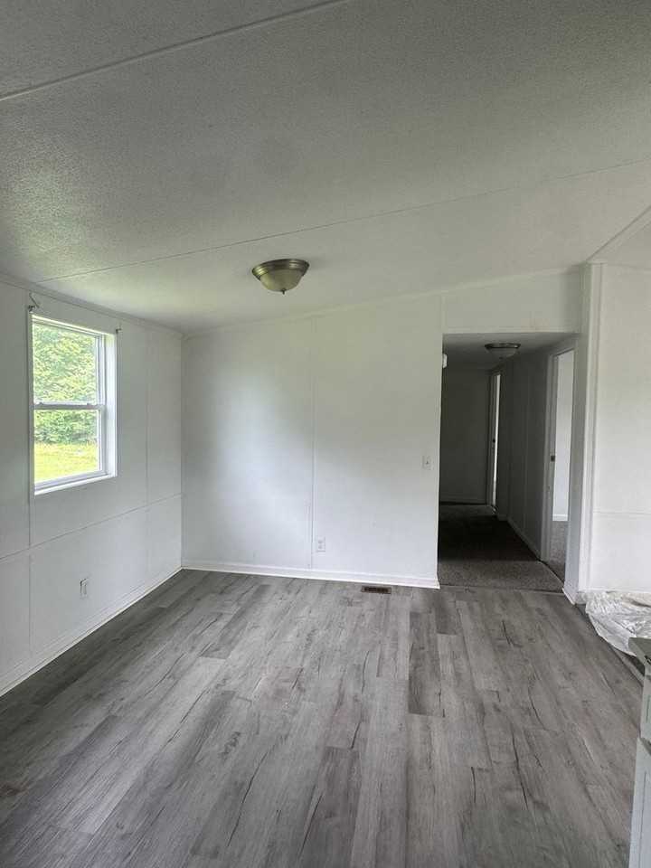 6245 Speights Chapel Rd - Photo 6 of 17