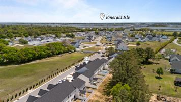 featured image of 172 Coastline Cir